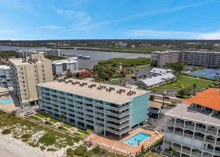 Incredible Gulf Views In Updated 1 Bedroom Ferienhaus *