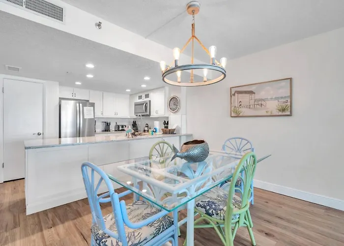 Incredible Gulf Views In Updated 1 Bedroom * Clearwater Beach