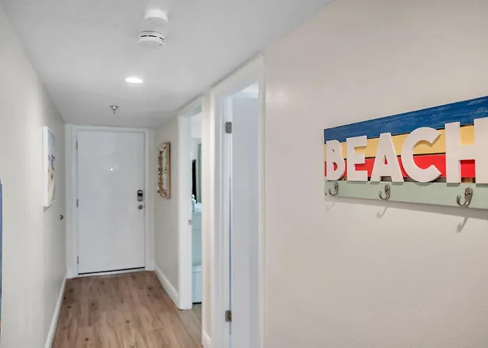 Incredible Gulf Views In Updated 1 Bedroom