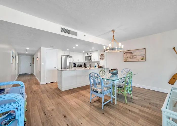 Incredible Gulf Views In Updated 1 Bedroom Ferienhaus *