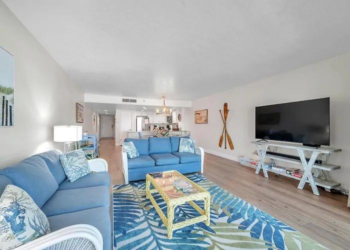 Incredible Gulf Views In Updated 1 Bedroom * Clearwater Beach